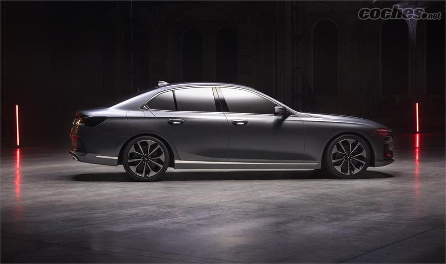 Vinfast: thương hiệu mới, khát vọng lớn 