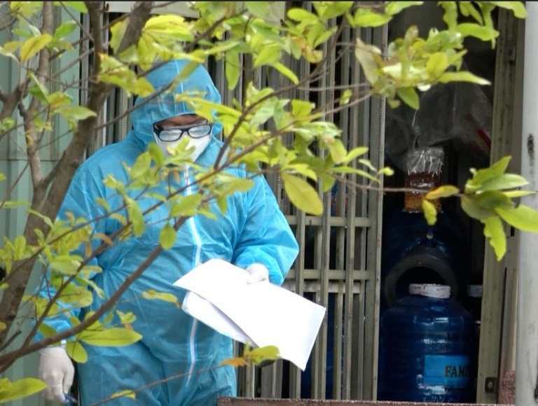 Bình Dương lấy mẫu xét nghiệm, đưa đi cách ly người liên quan BN 1440 