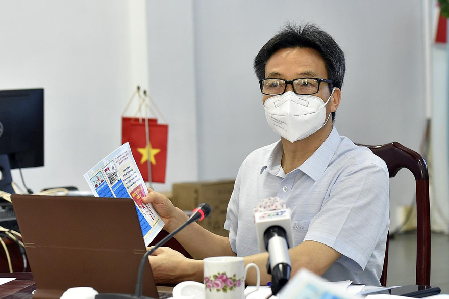 Phó Thủ tướng Vũ Đức Đam: Không thể chống dịch bằng văn bản…