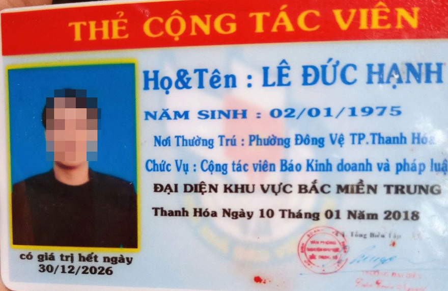 Thẻ cộng tác viên được cơ quan chức năng phát hiện