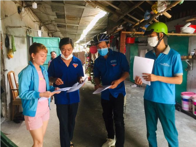 Đoàn thanh niên Bình Dương giúp dân chống dịch virus corona