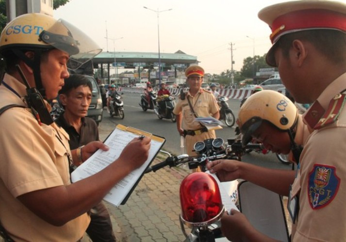 Lợi dụng dịch Covid-19 để chống đối đo nồng độ cồn sẽ bị xử lý hình sự