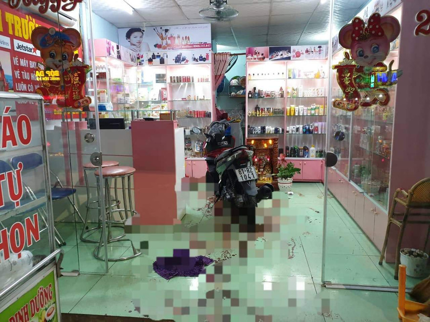 Hiện trường người phụ nữ nằm gục