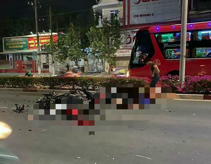 Thấy CSGT, thanh niên lao vào đường ngược chiều làm 3 người thương vong?