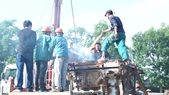 Đúc tượng đồng vua Lê Hoàn bằng phương pháp truyền thống