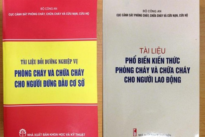 Giả danh công an bán tài liệu, phương tiện phòng cháy chữa cháy