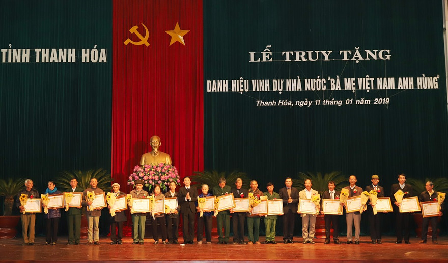 Truy tặng danh hiệu vinh dự Nhà nước đến 148 Bà Mẹ Việt Nam Anh hùng
