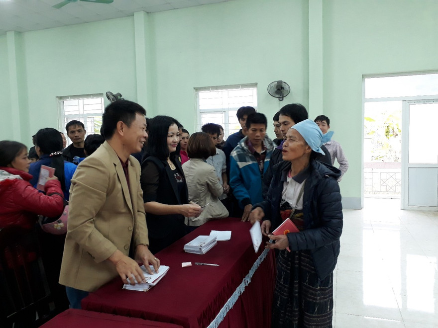 Trao tặng quà Tết cho người nghèo ở Thanh Hóa