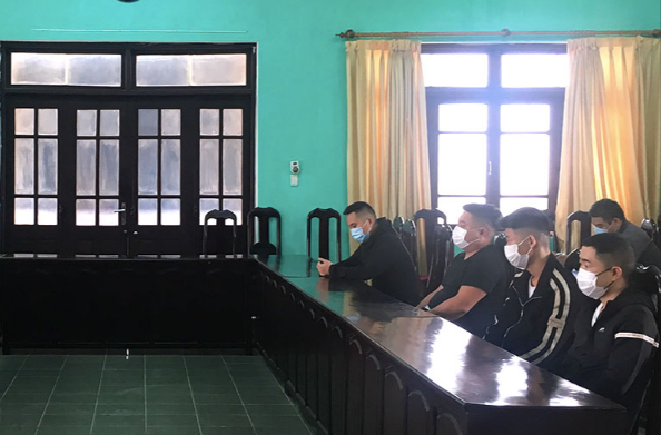 4 người nước ngoài bị bắt giữ tại Hà Nam do nhập khẩu trái phép - Ảnh: Hoàng Long