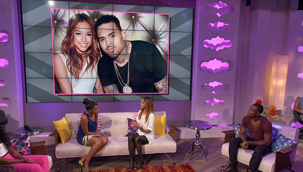 Karreuche Trần trong talkshow.