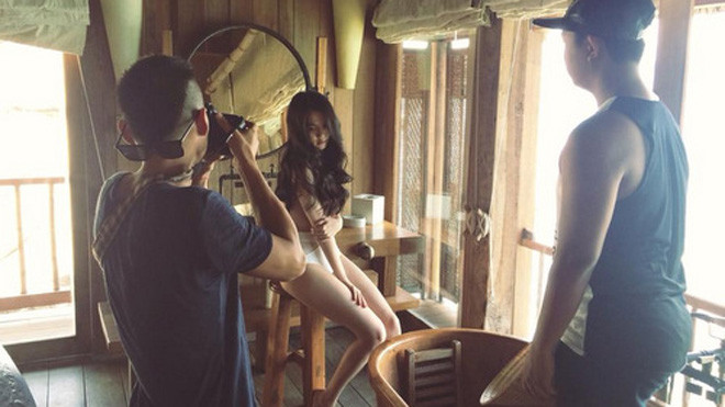 Ngọc Trinh thích chụp ảnh nude, bán nude để lưu giữ vẻ đẹp tuổi xuân.