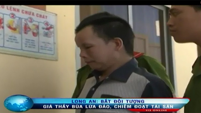 Bắt kẻ lừa chữa bệnh bằng bài thuốc uống tro giấy