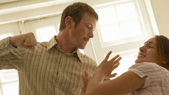 Anh ta đã xuống đòn không nương tay khi tôi phanh phui ra sự thật - ảnh minh họa