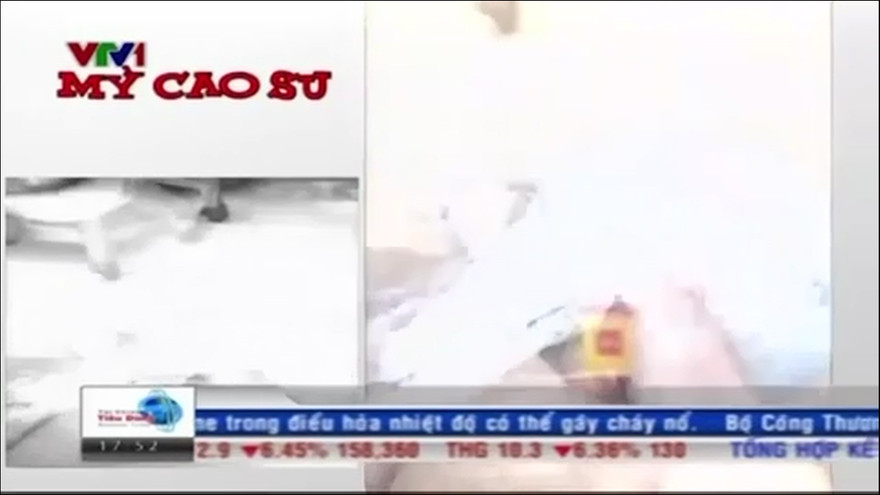 Mỳ sợi đốt cháy khét lẹt, tan chảy như cao su