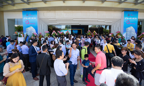 Hơn 1700 khách hàng và nhà đầu tư tham dự, với 1000 căn hộ được đặt mua chỉ sau 1 giờ mở bán, là những con số ấn tượng trong "Lễ ra mắt dự án Vũng Tàu Gateway"