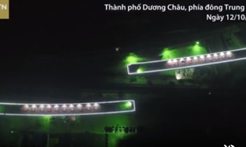 Kỹ sư Trung Quốc xoay hai dầm cầu nặng 7.000 tấn