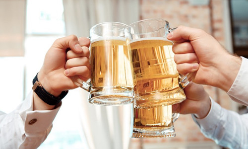 Nhậu vào là đi ngoài – Học ngay cách khắc phục của người Nhật