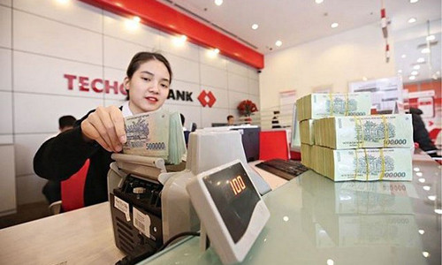 Lợi nhuận 10.000 tỷ của Techcombank có trong tầm tay?