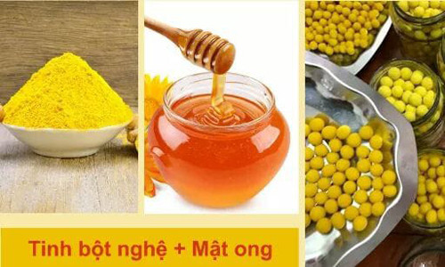 Tinh bột nghệ mật ong được rao bán tràn lan trên mạng nhưng không có nhãn mác.