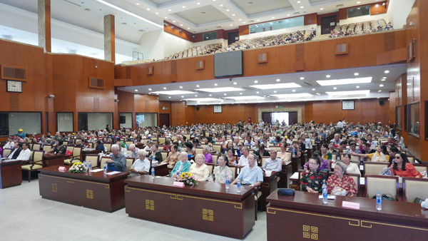 Vinamilk đồng hành tổ chức lễ mừng thọ và chăm sóc sức khỏe cho 1.000 