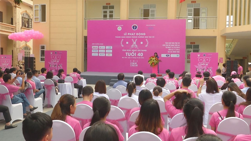 Phát động chiến dịch ‘tầm soát ung thư vú ngay khi sang tuổi 40’ 