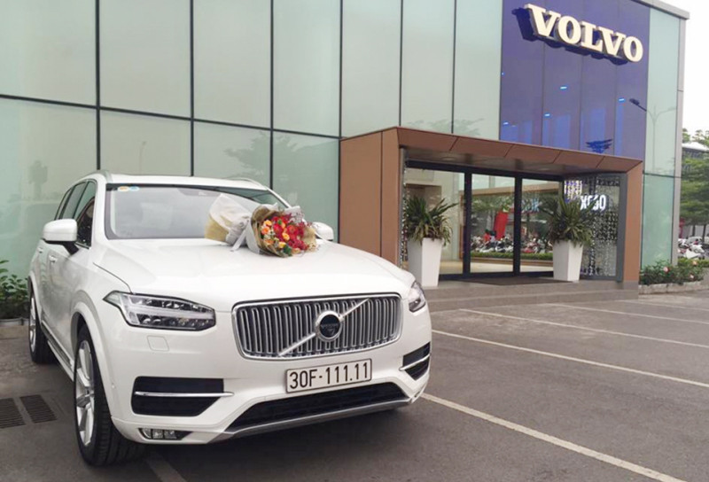 Xôn xao xe sang bốc ngẫu nhiên biển số ngũ quý 1