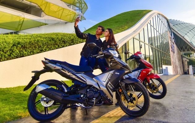 SYM tung côn tay 183 phân khối cạnh tranh Exciter 150