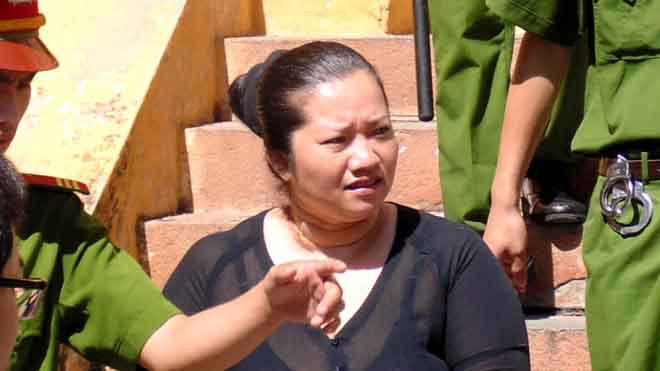 Bị cáo Lê Thị Hường tại phiên tòa phúc thẩm sáng nay 18/11.