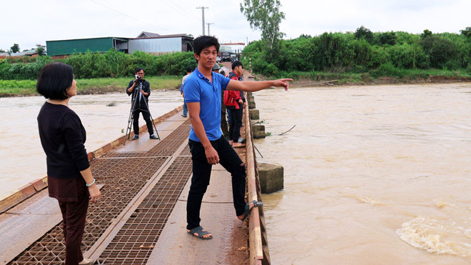 Nơi anh Tùng (áo xanh) cứu 2 nữ sinh