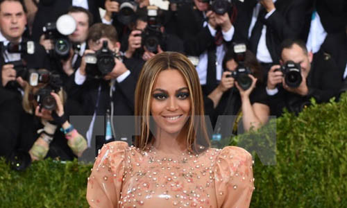 Top 5 nữ ca sỹ kiếm tiền giỏi nhất thế giới năm 2017