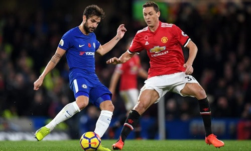 Fabregas là một trong những cầu thủ Chelsea chơi nổi bật nhất tối 5/11