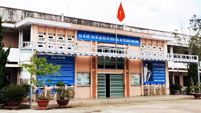 Yêu cầu Trường Đống Đa trả lại các khoản lạm thu đầu năm học