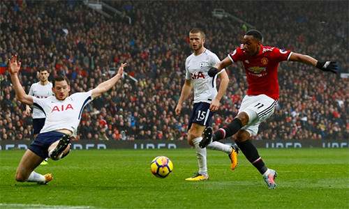 Martial thuyết phục Deschamps bằng phong độ ấn tượng trong vai trò siêu dự bị ở Man Utd. 