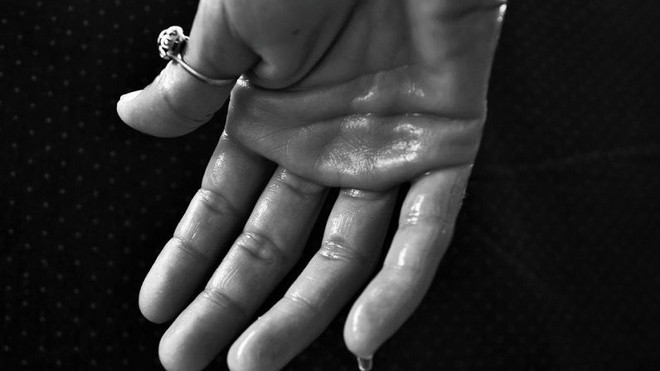 Quên Face ID hay mống mắt đi, sắp tới unlock điện thoại sẽ bằng mồ hôi 