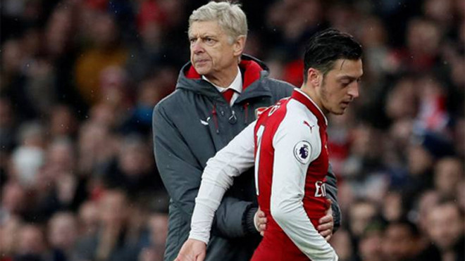 Ozil đang trên đường rời Arsenal. Ảnh: Reuters