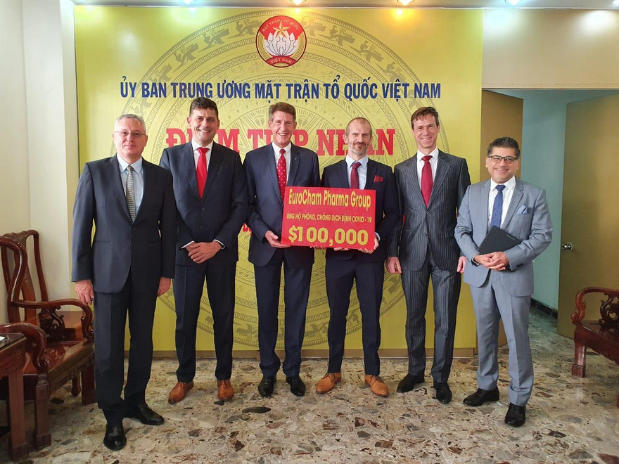 MSD cùng đối tác trao tặng 100.000USD vào quỹ chống dịch