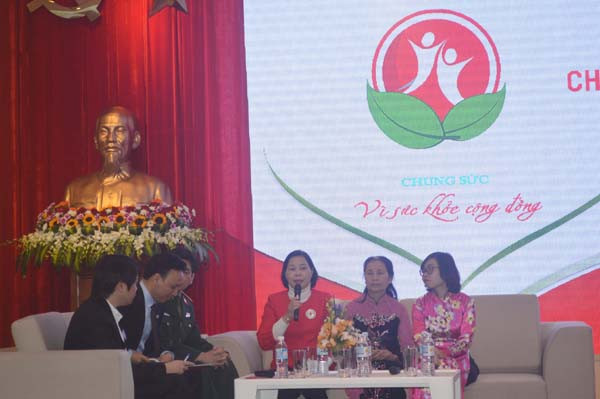 Các thành viên tham gia Chương trình giao lưu tại Hội nghị Tổng kết. Ảnh: Kiến Nghĩa