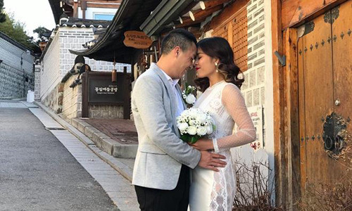 Tấm hình với lời nhắn: "Làm vợ anh em nhé!" mà bạn trai MC Hoàng Linh đăng tải.