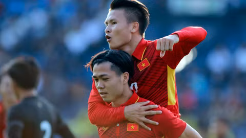 Trả lời truyền hình Trung Quốc, bộ đôi U23 Việt Nam đặt mục tiêu vô địch