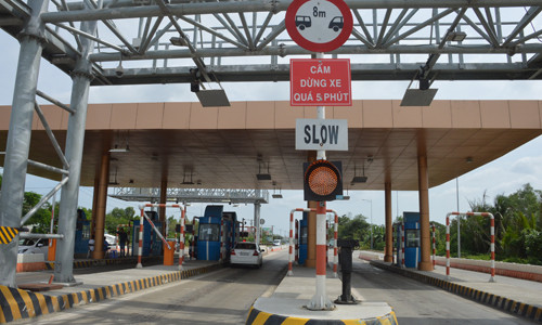 BOT Sóc Trăng bình yên trong ngày đầu cấm đậu xe quá 5 phút