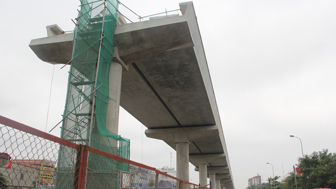 Công trường thi công Tuyến đường sắt đô thị số 3. Ảnh : V.H