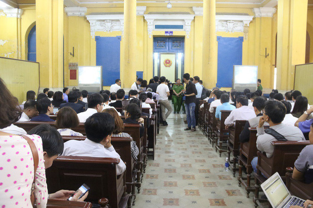 Đại diện Viện KSND TPHCM yêu cầu làm rõ việc vắng mặt của ông Trần Bắc Hà