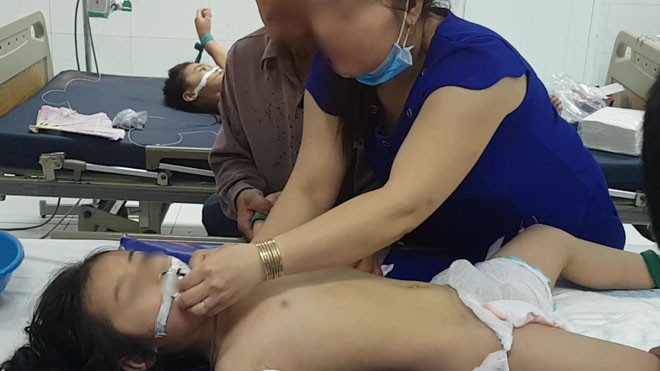 bệnh nhi đang được điều trị tại Bệnh viện Nhi đồng TP. Cần Thơ Ảnh Nhật Huy