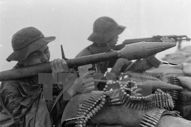 Các chiến sỹ giải phóng dũng cảm giữ từng tấc đất của Quảng Trị. (Ảnh: Tư liệu TTXVN)