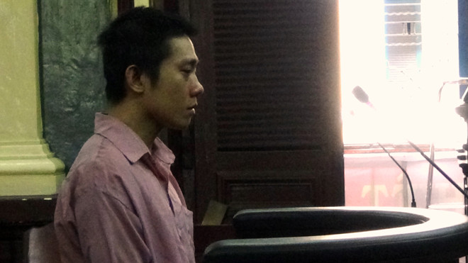 Nguyễn Văn Viện tại tòa. Ảnh: Tân Châu