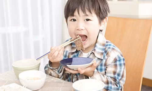  Protein có vai trò hết sức quan trọng để trẻ phát triển trí tuệ và tầm vóc.
