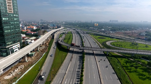 Giao dịch nhà đất tại TP HCM liên tục tăng cao trong những tháng đầu năm 2017. Ảnh: Vũ Lê/VnExpress