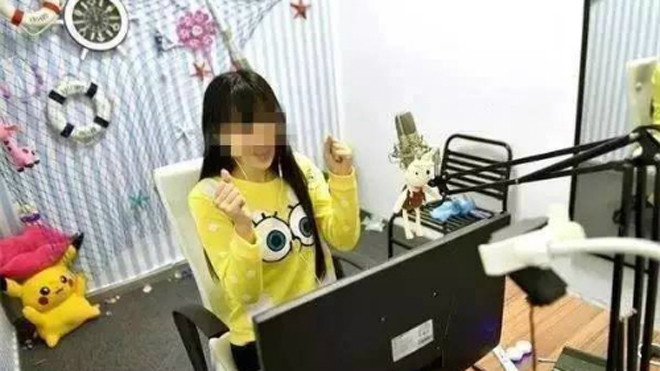 Choáng không, nữ sinh mua được nhà sau 2 năm live stream trên mạng