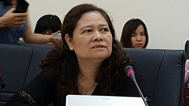 TS Lâm khuyến cáo không nên ăn hàu sống. Bản thân bà cũng lựa chọn hàu chín bởi giá trị dinh dưỡng không có nhiều khác biệt giữa món hàu sống và chín. Ảnh: H.Hải