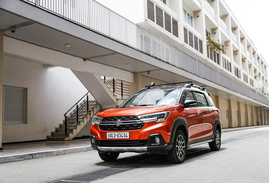 Bỏ tiền mua xe sớm trước khi chính sách miễn trừ thuế hết hạn vào cuối tháng 12 được xem là một lựa chọn thông minh của nhiều khách hàng.